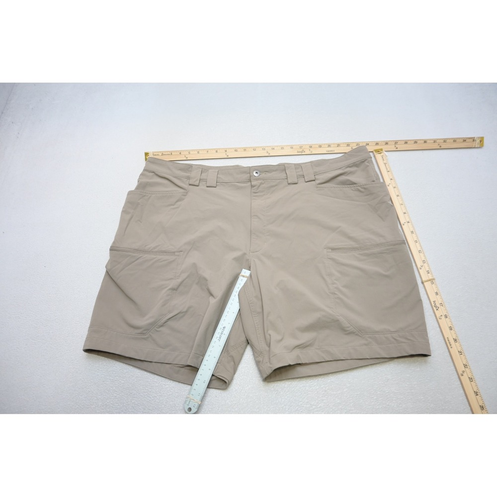 Duluth Trading Co Flexpedition Shorts Mens 48 Tan Relaxed Fit Cargo Excellent